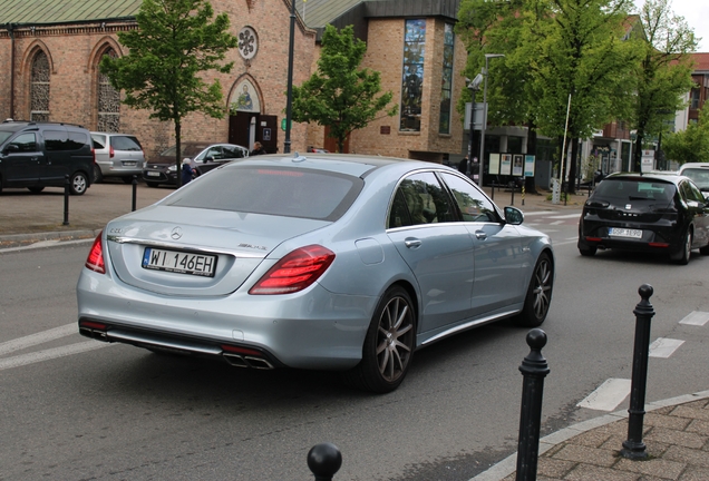 Mercedes-Benz S 63 AMG V222