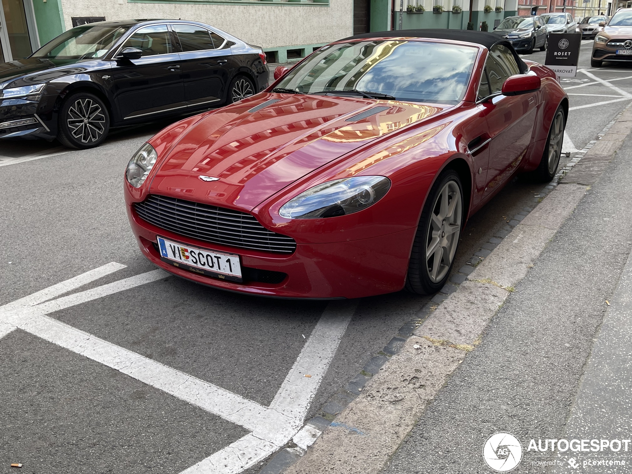 Aston Martin V8 Vantage Roadster