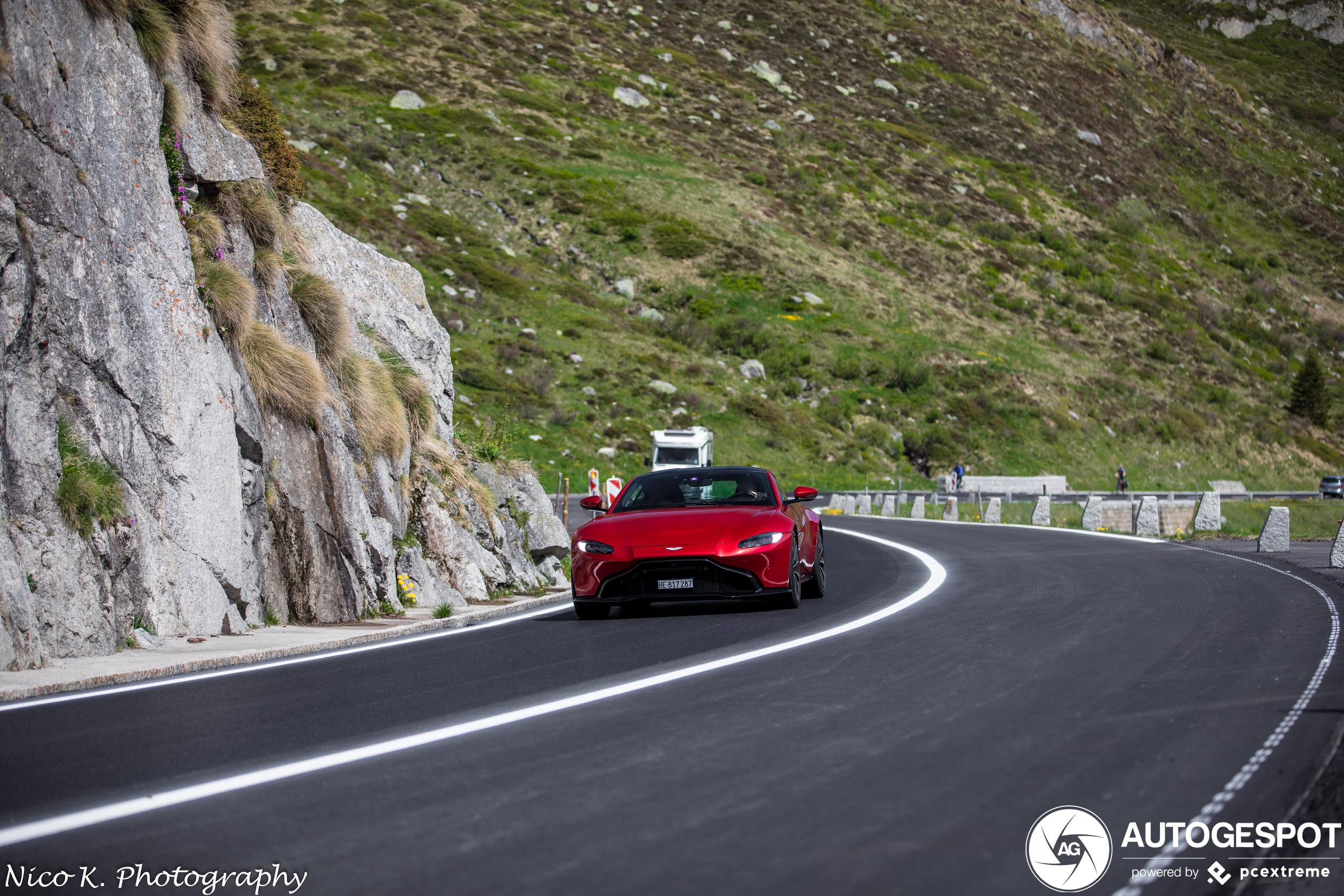 Aston Martin V8 Vantage 2018