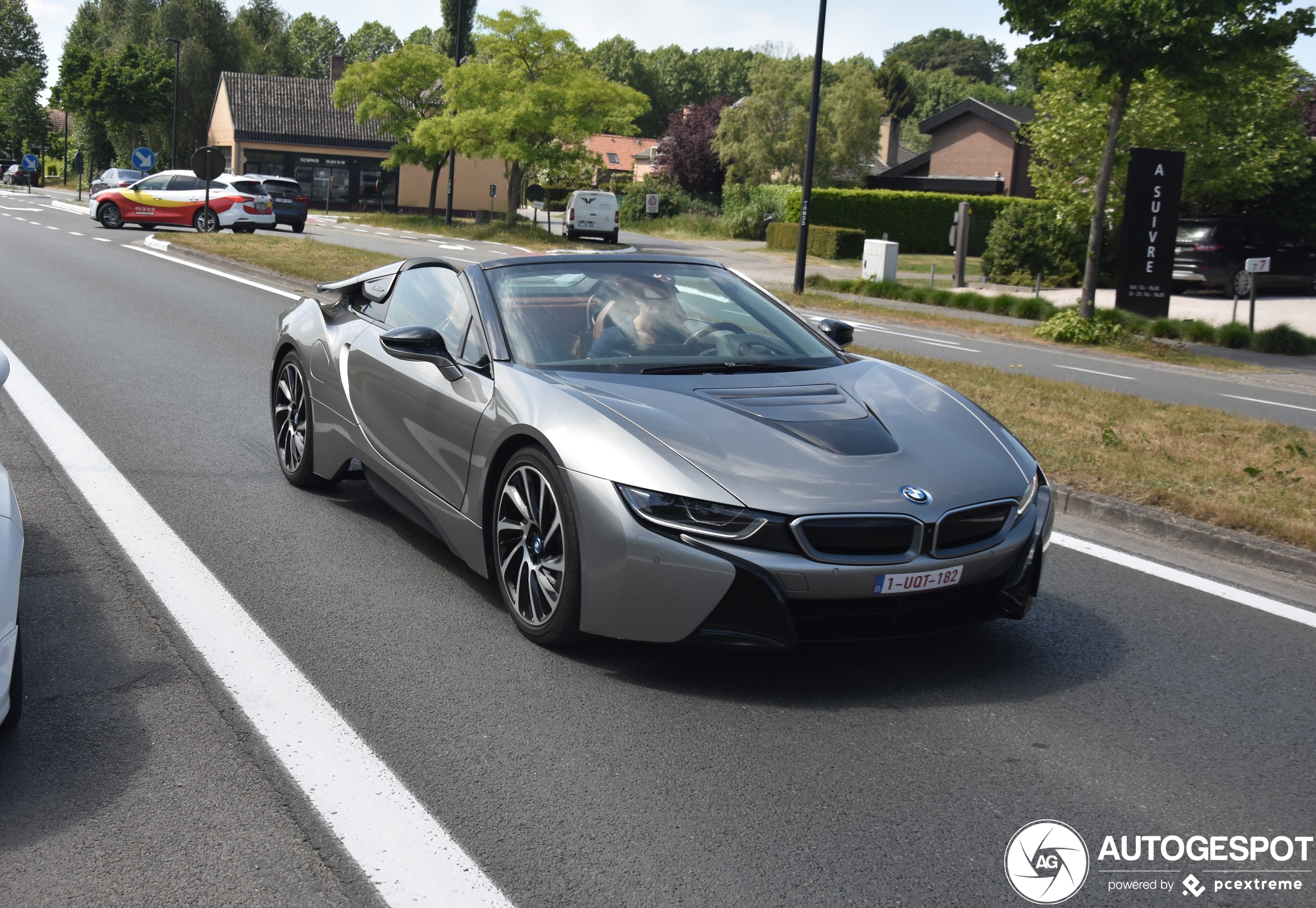 BMW i8 Roadster