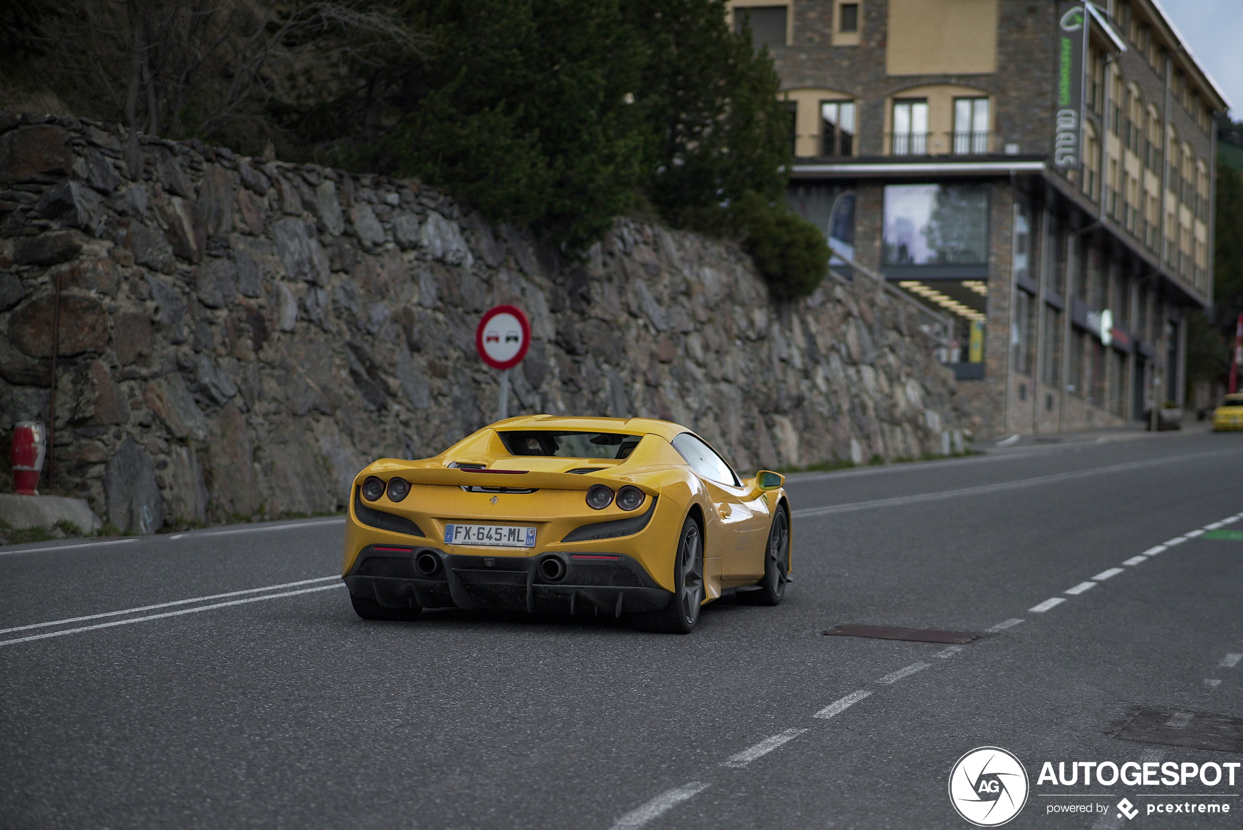 Ferrari F8 Spider