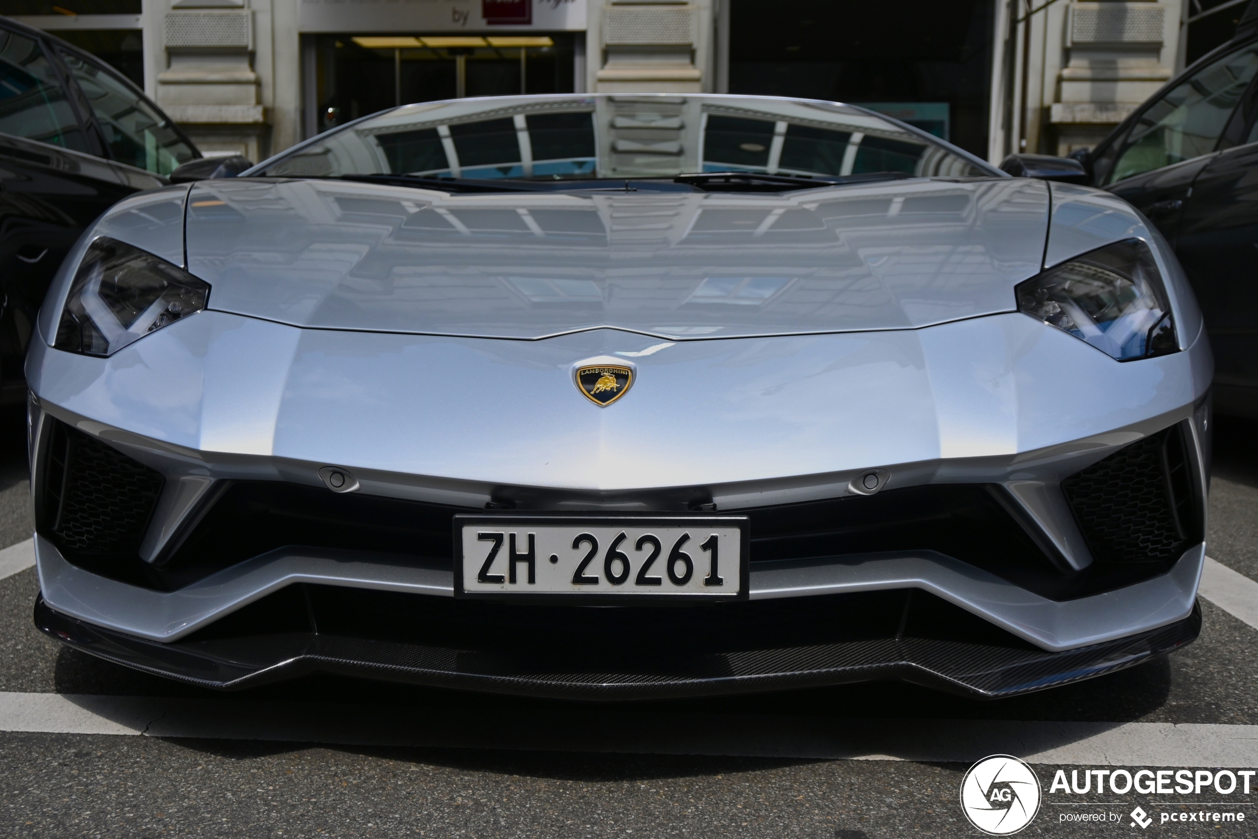 Lamborghini Aventador S LP740-4