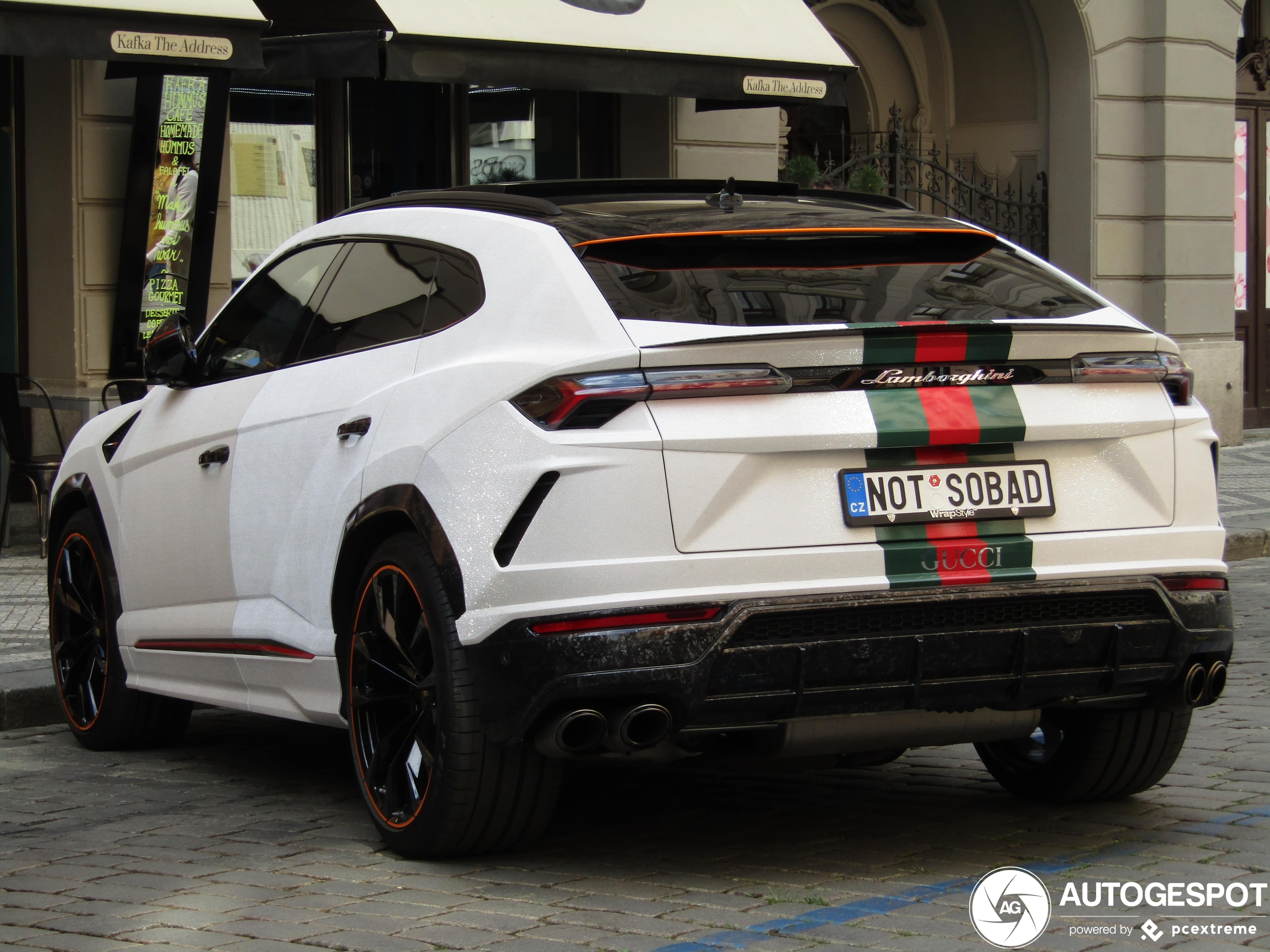 Lamborghini Urus met aparte wrap