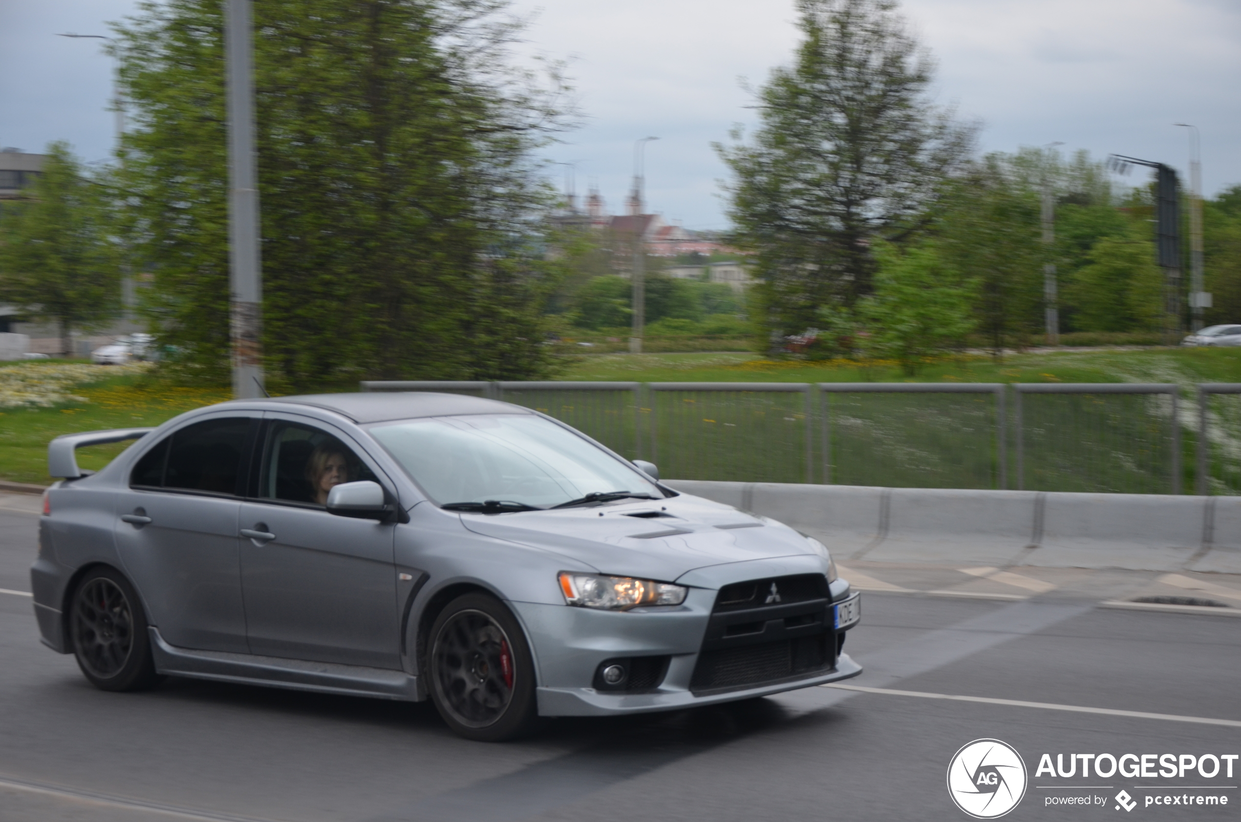 Mitsubishi Lancer Evolution X MR