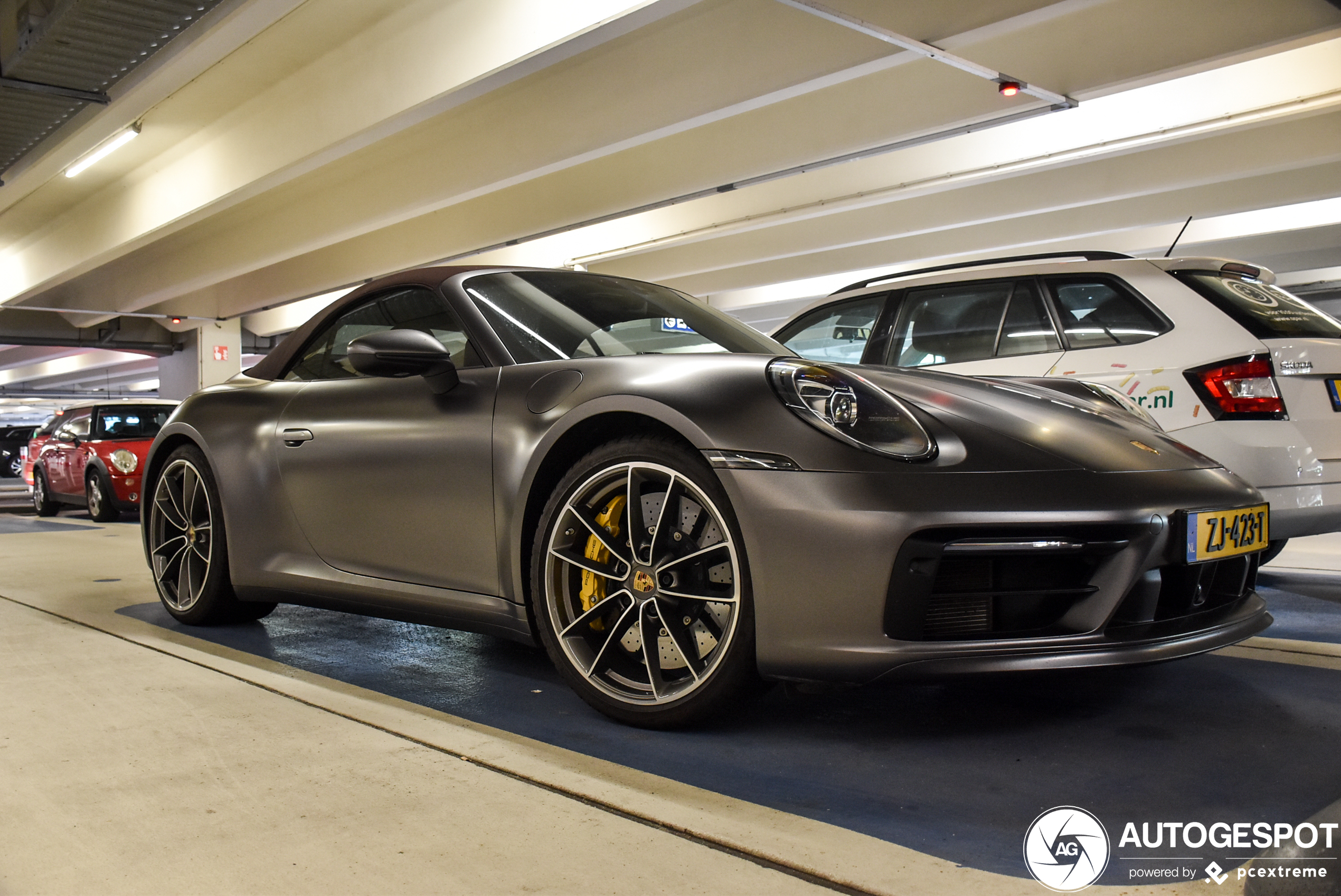 Porsche 992 Carrera 4S Cabriolet