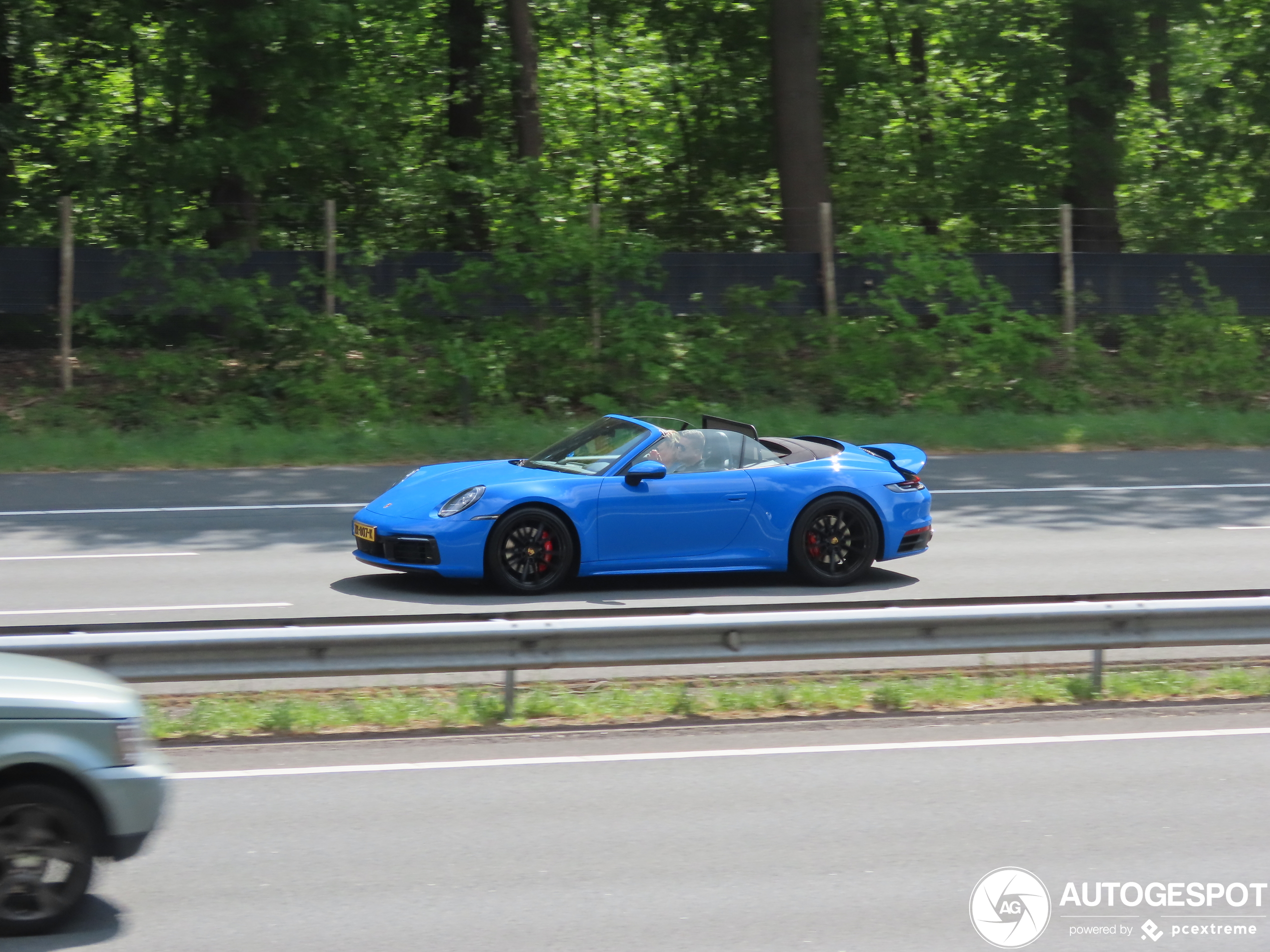 Porsche 992 Carrera 4S Cabriolet