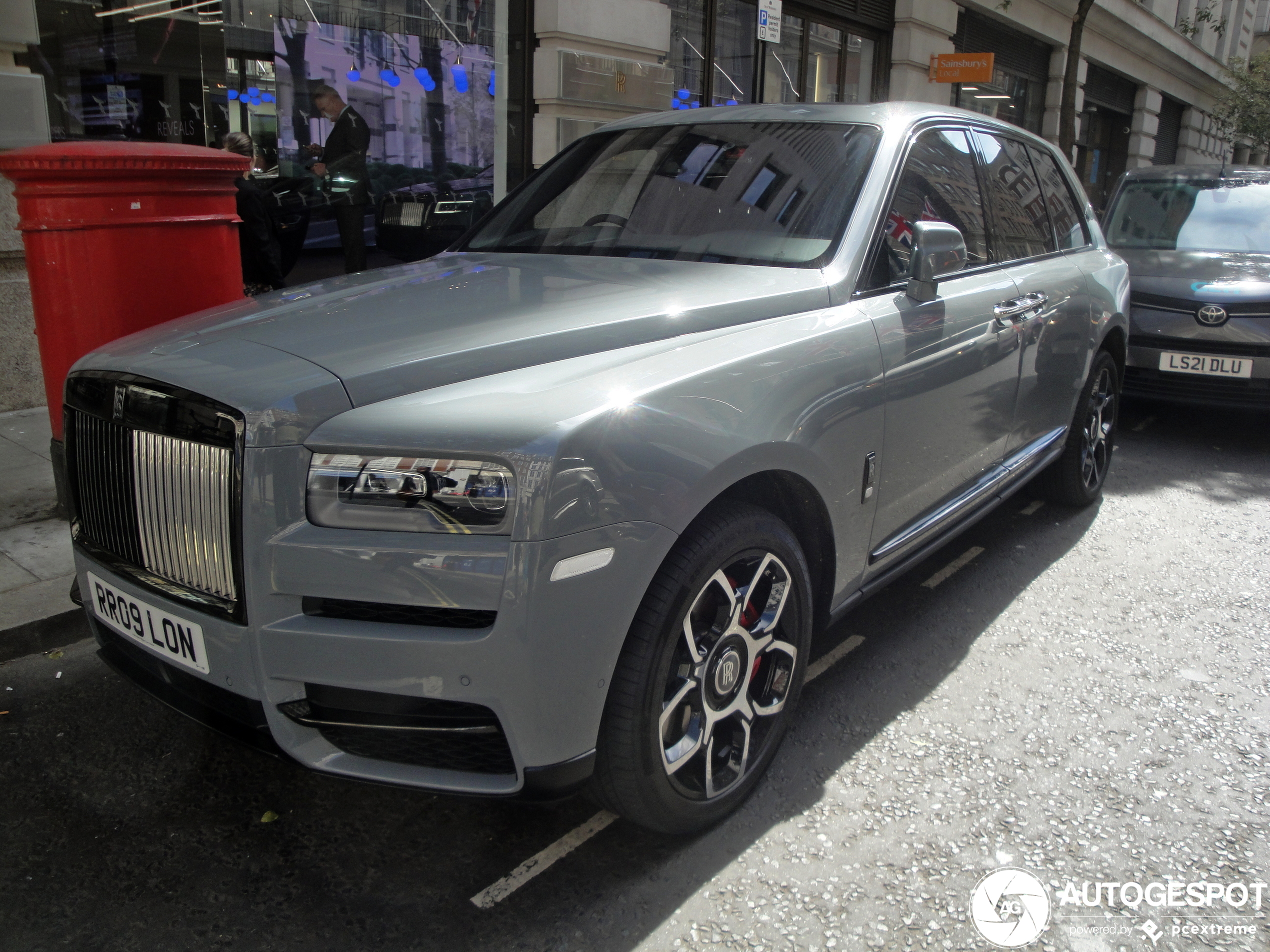 Rolls-Royce Cullinan Black Badge