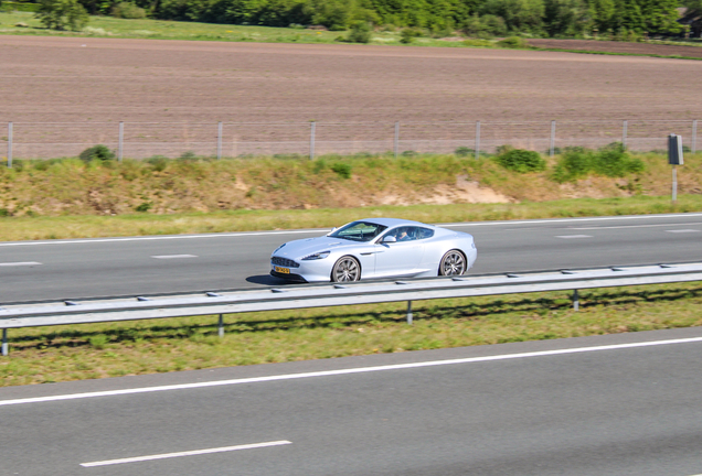 Aston Martin Virage 2011