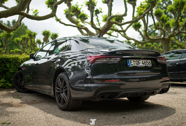 Maserati Quattroporte Trofeo