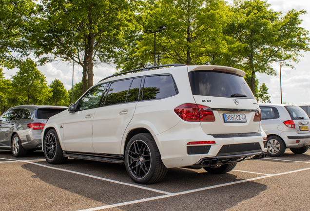 Mercedes-Benz GL 63 AMG X166