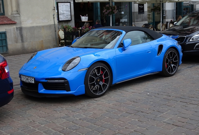 Porsche 992 Turbo Cabriolet