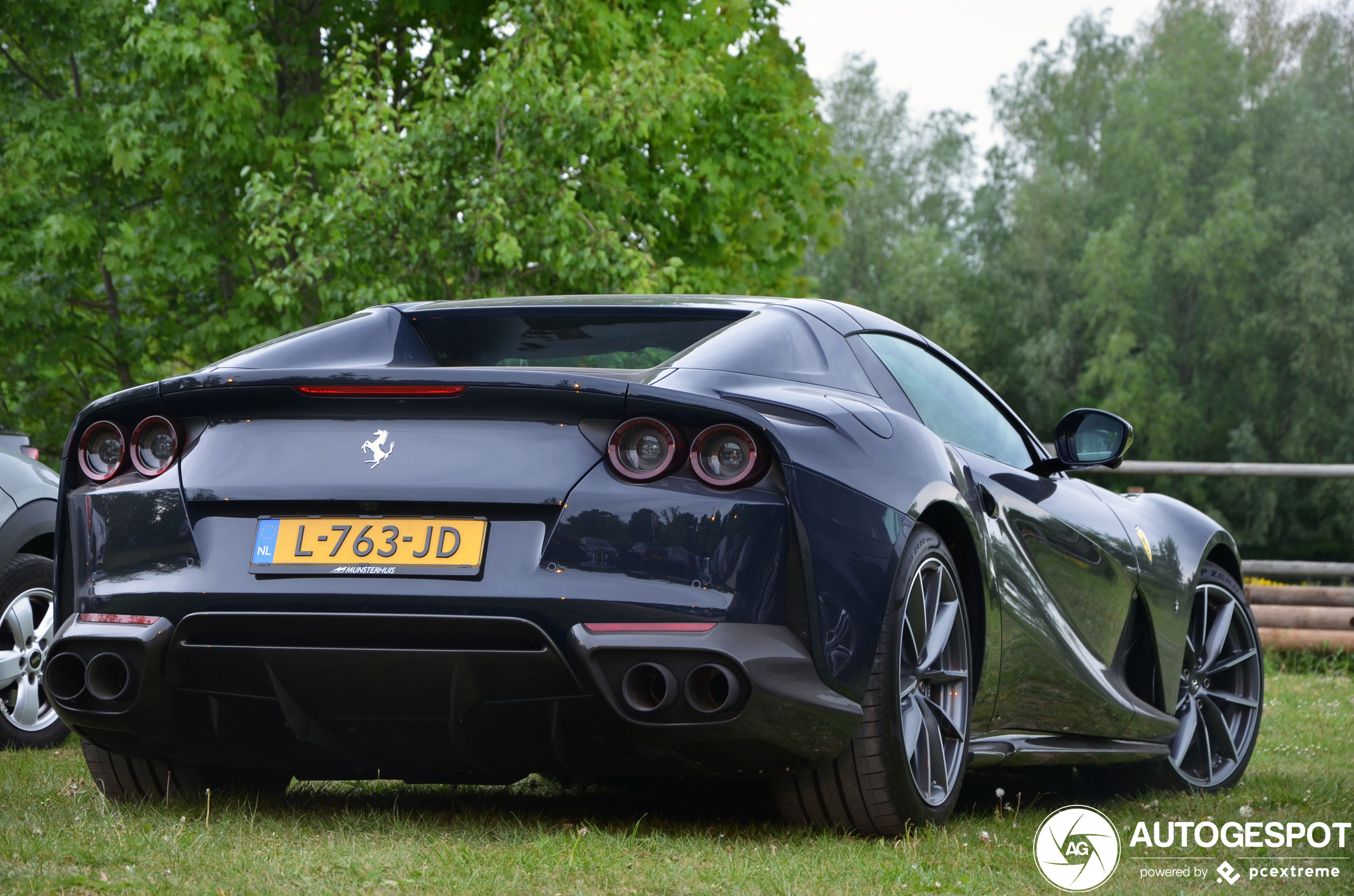 Ferrari 812 GTS