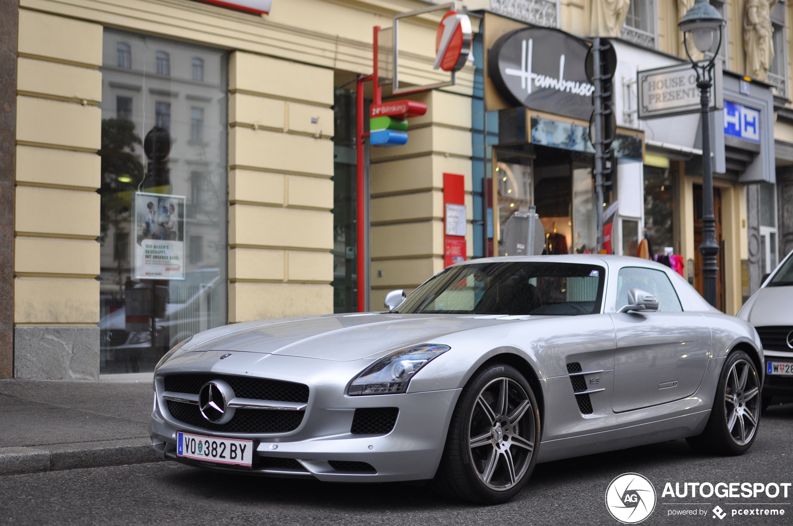 Mercedes-Benz SLS AMG