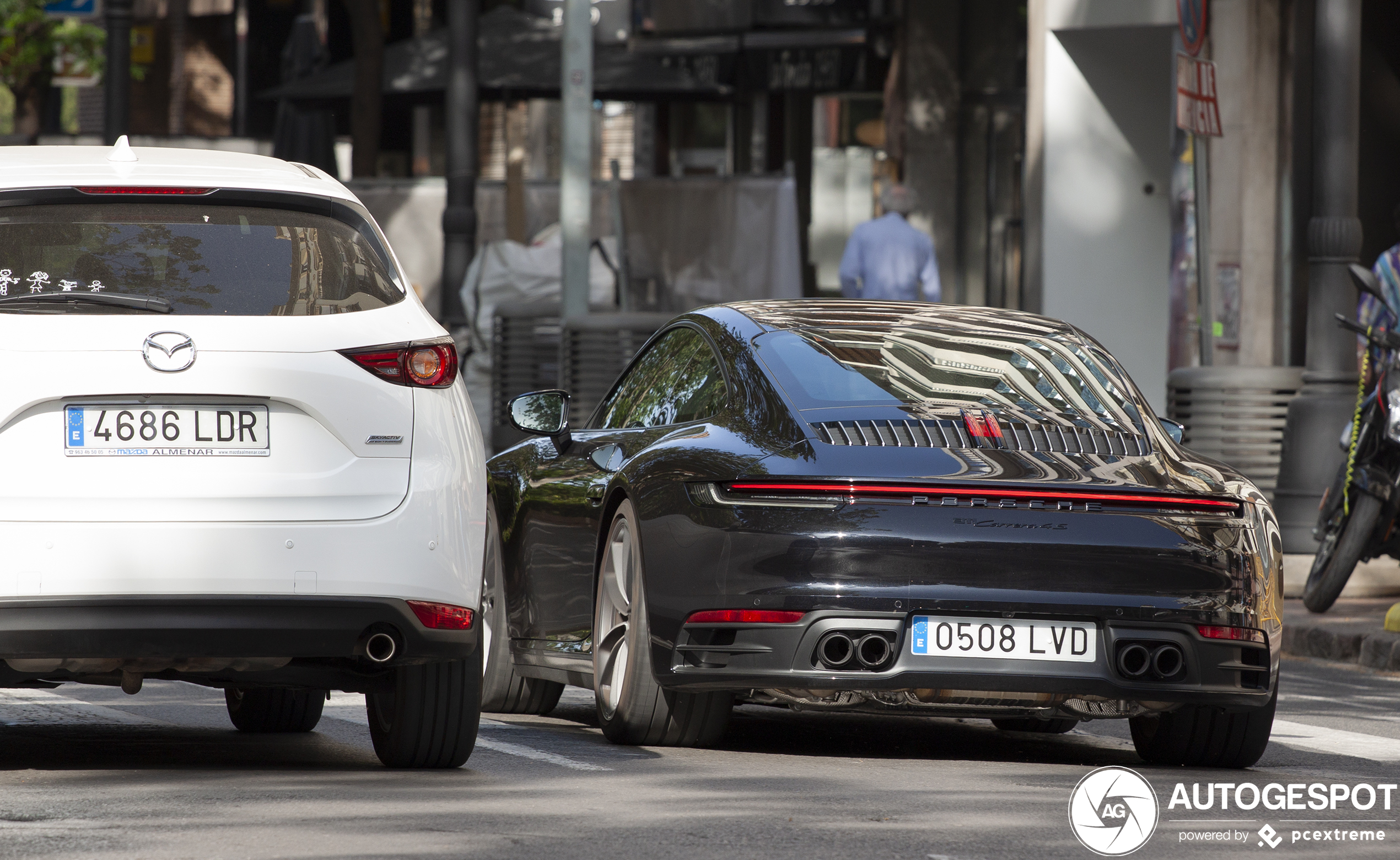 Porsche 992 Carrera 4S