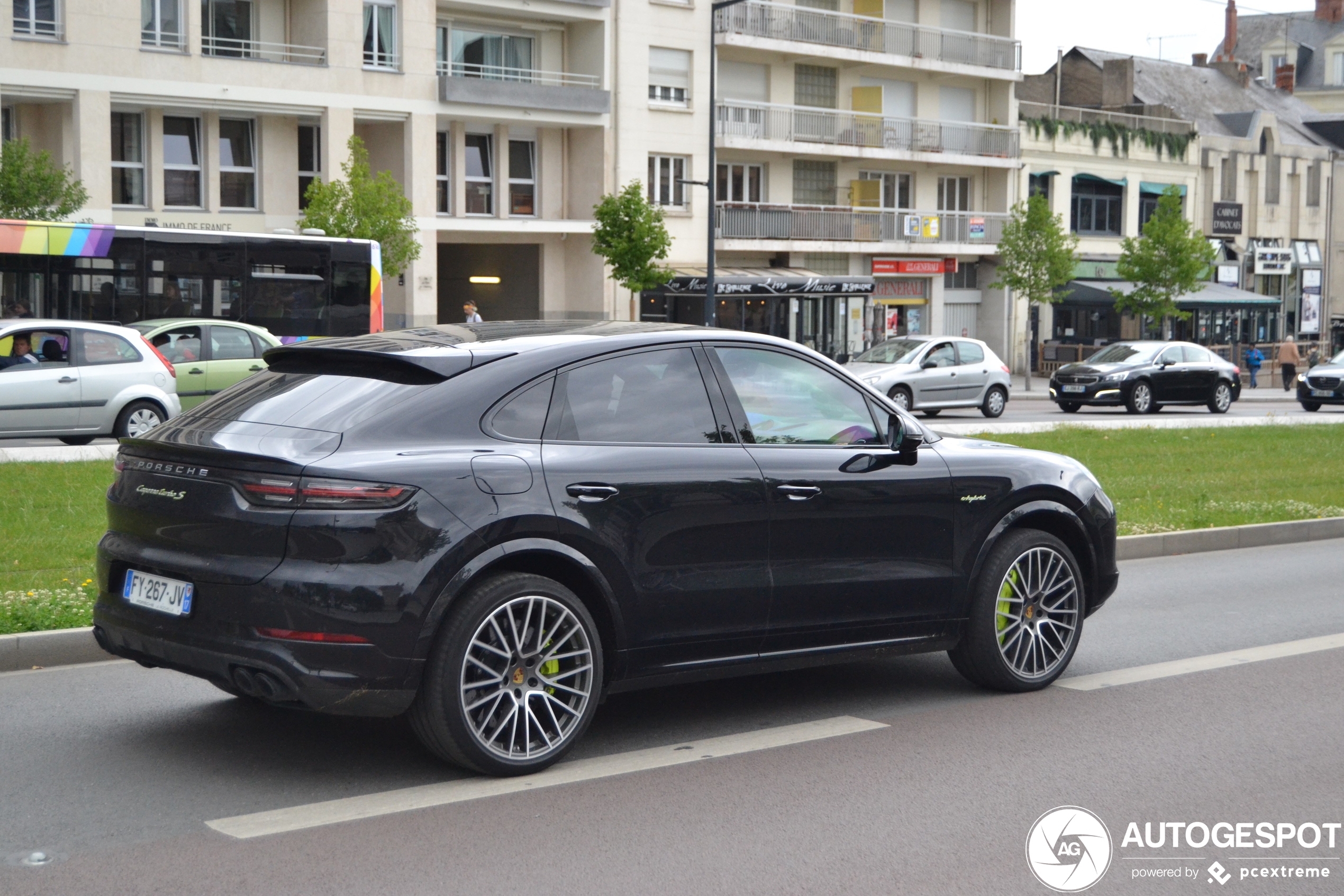 Porsche Cayenne Coupé Turbo S E-Hybrid