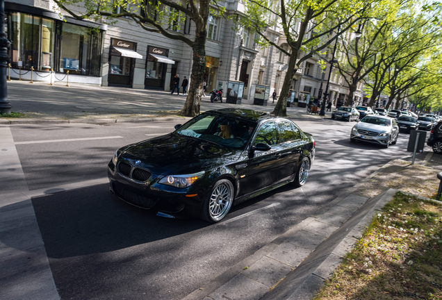 BMW M5 E60 2007