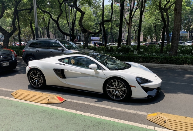 McLaren 570GT