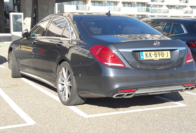 Mercedes-AMG S 63 V222