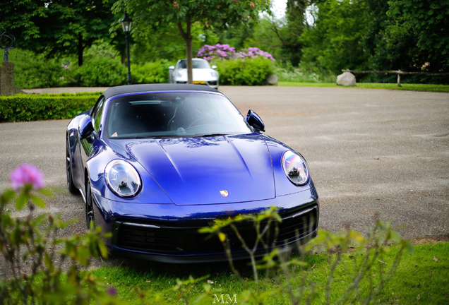 Porsche 992 Carrera 4S Cabriolet