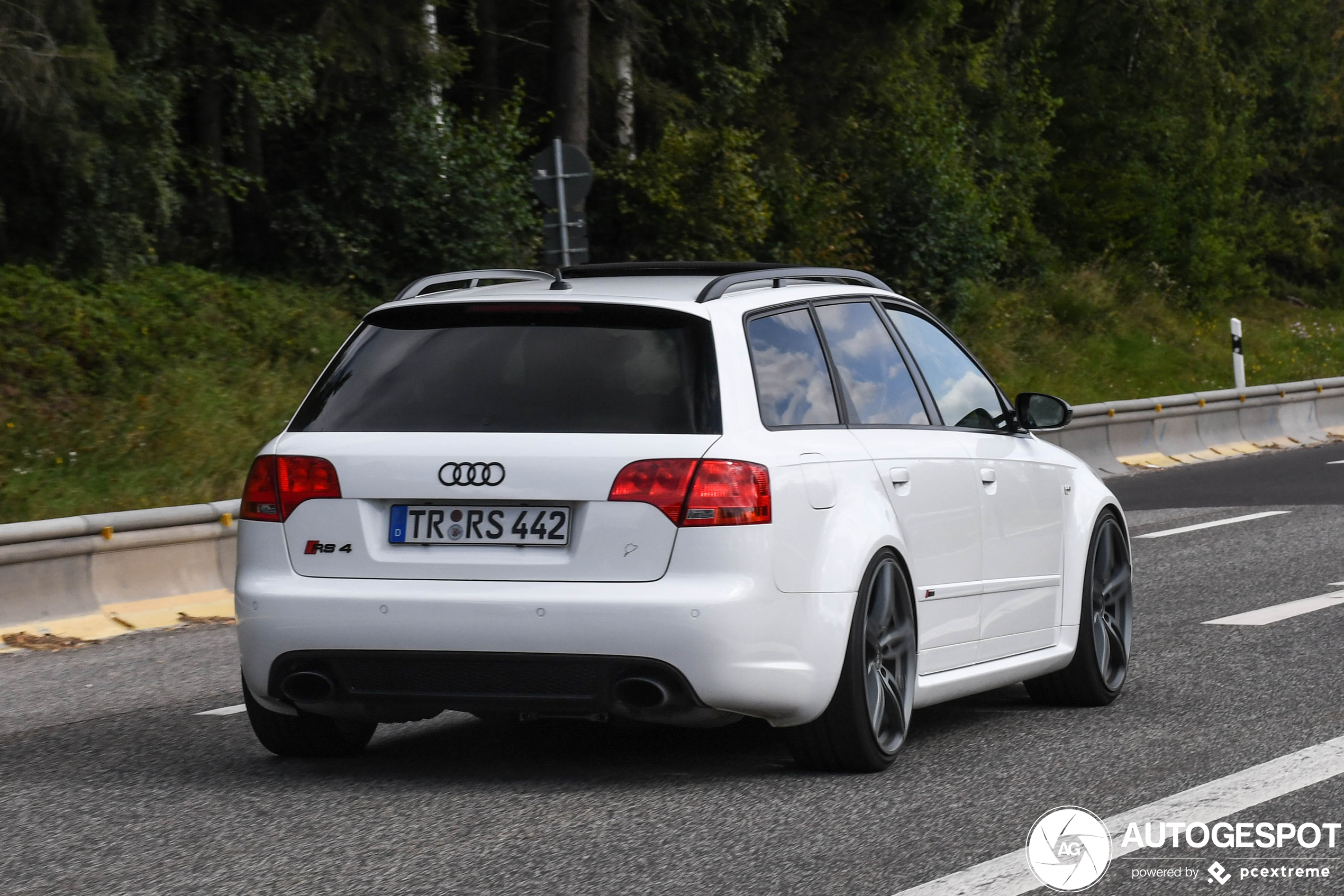 Audi RS4 Avant B7