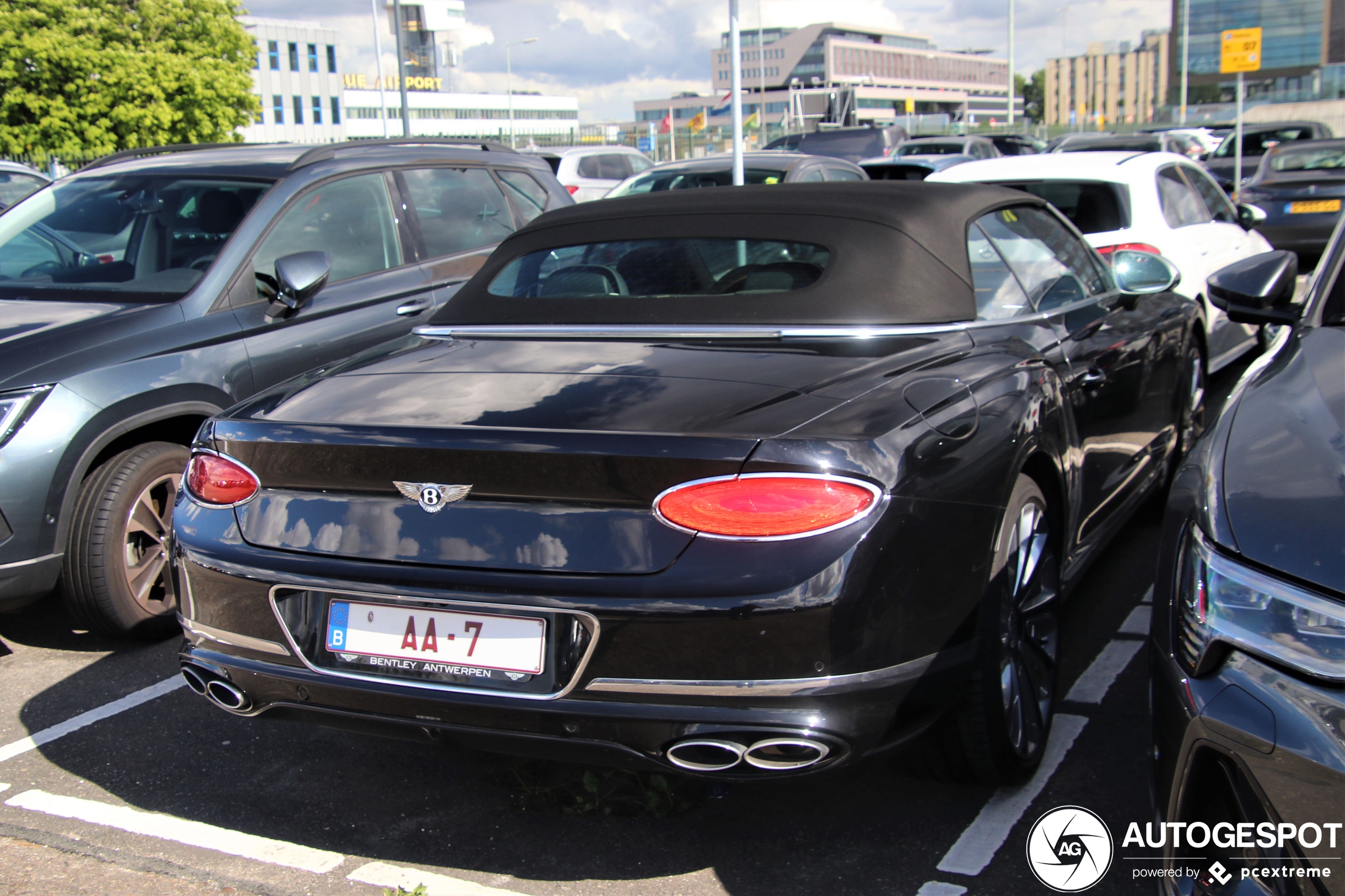 Bentley Continental GTC V8 2020 Mulliner