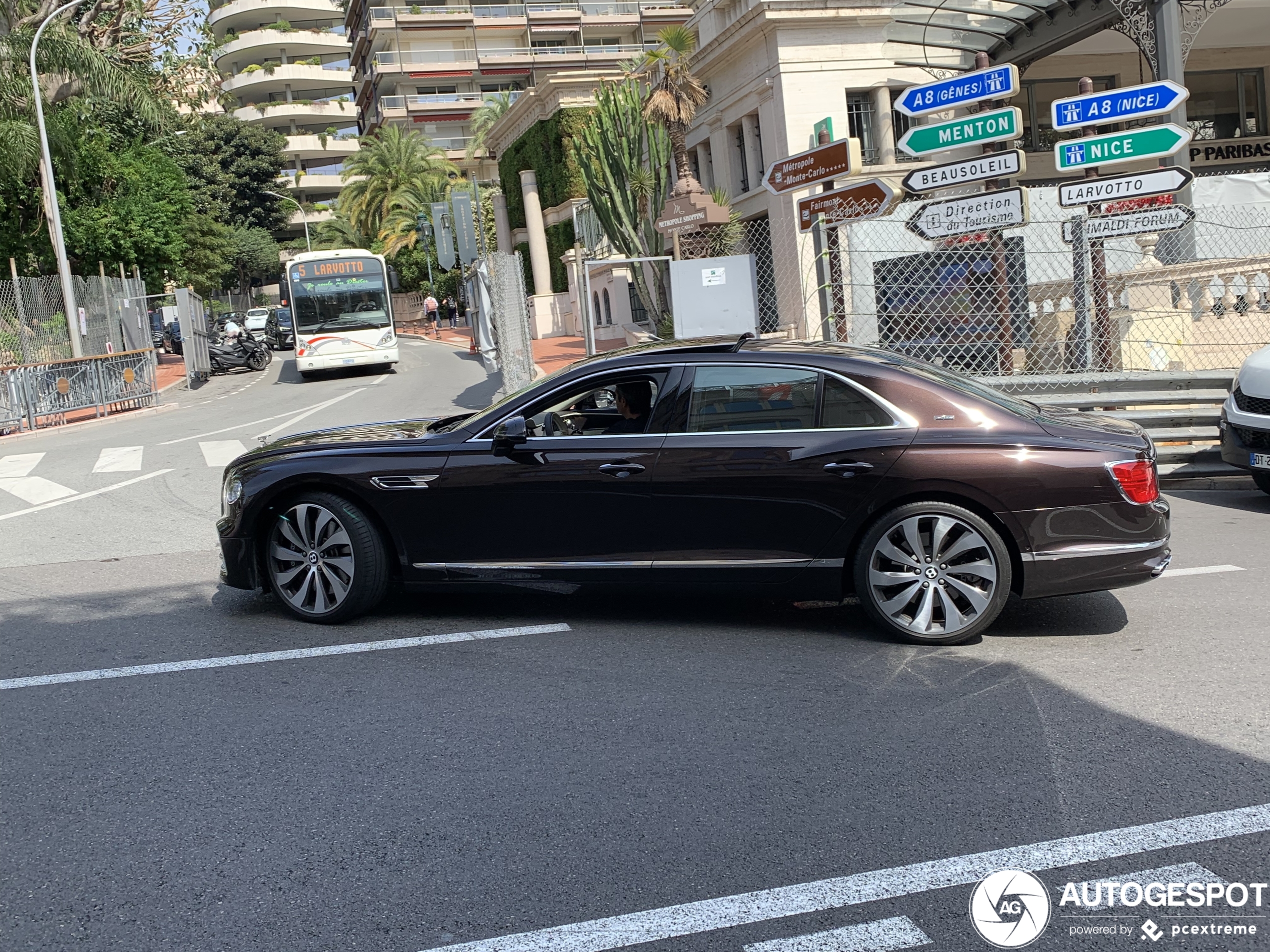 Bentley Flying Spur V8 2021 First Edition