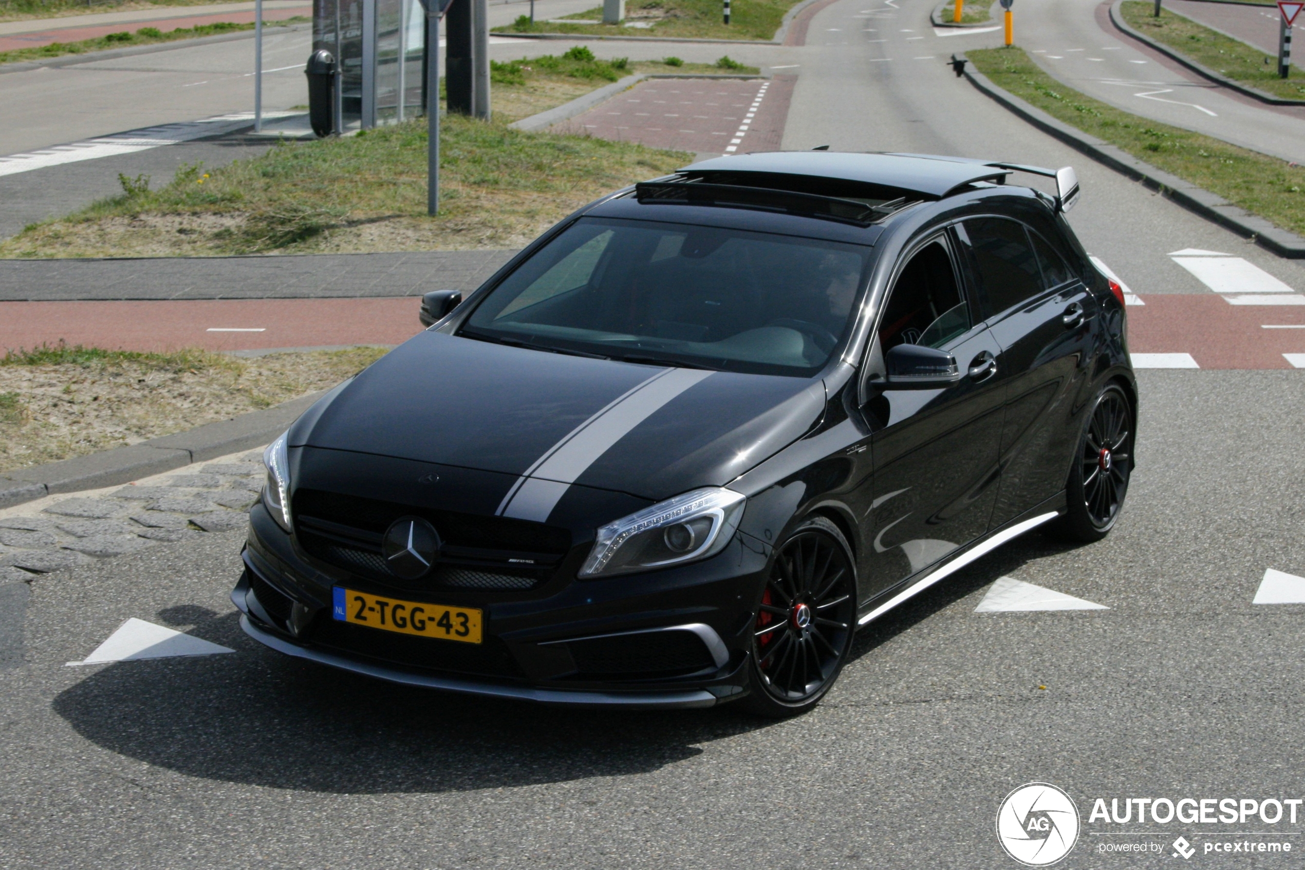 Mercedes-Benz A 45 AMG