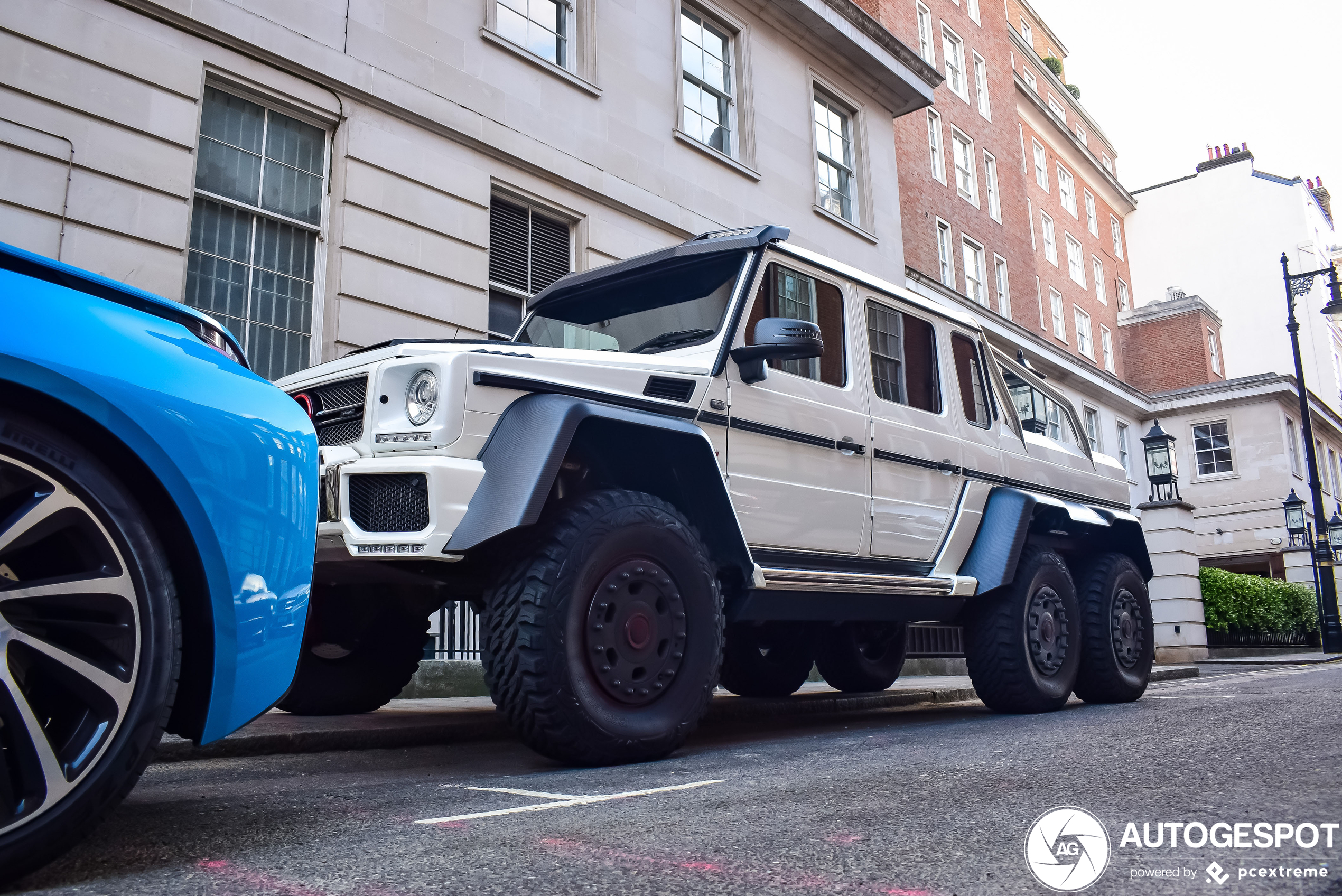 Mercedes-Benz Brabus B63S 700 6x6