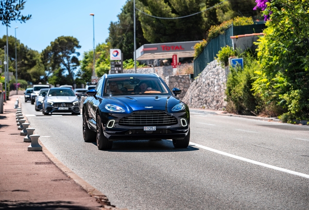 Aston Martin DBX