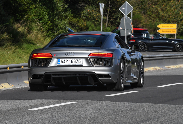 Audi R8 V10 2015