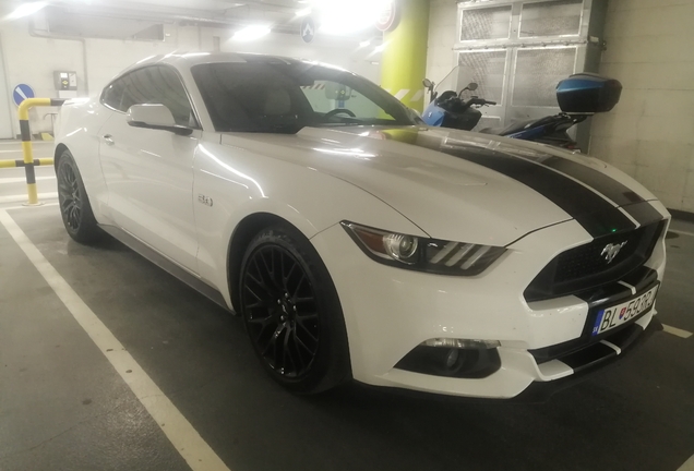 Ford Mustang GT 2015