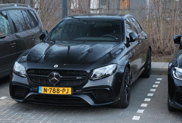 Mercedes-AMG E 63 S W213