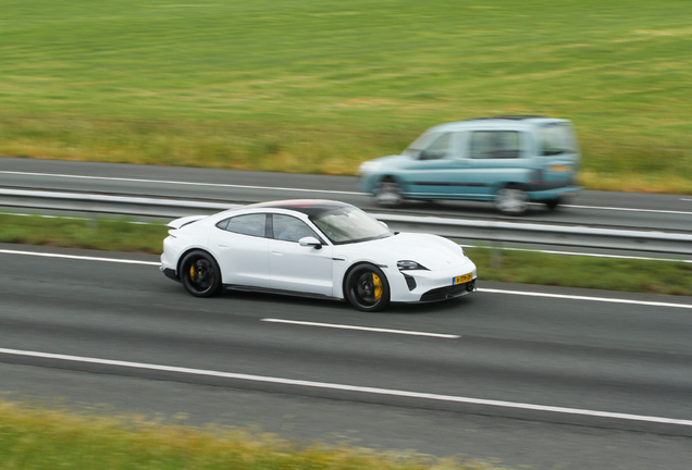 Porsche Taycan Turbo S