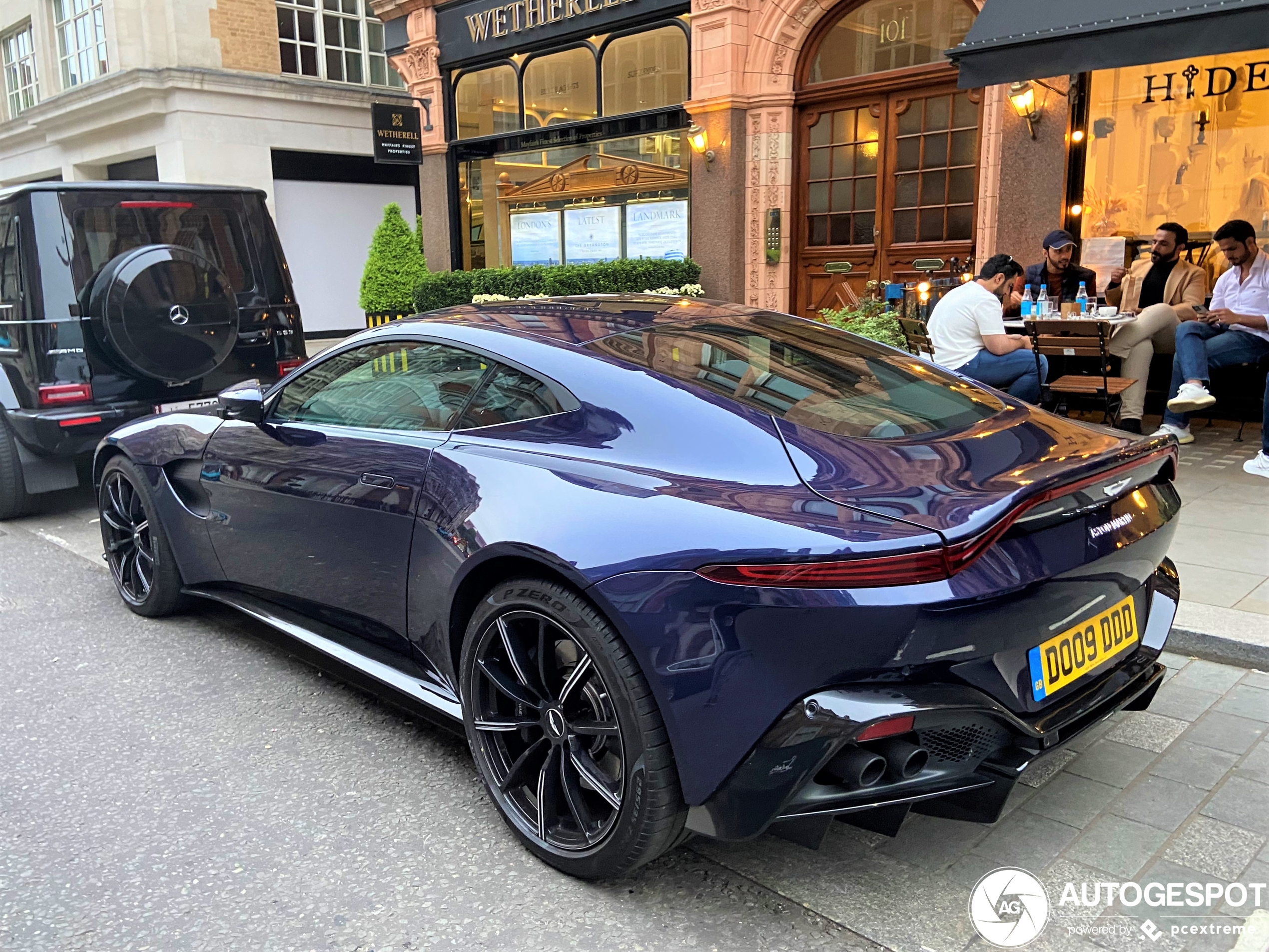 Aston Martin V8 Vantage 2018