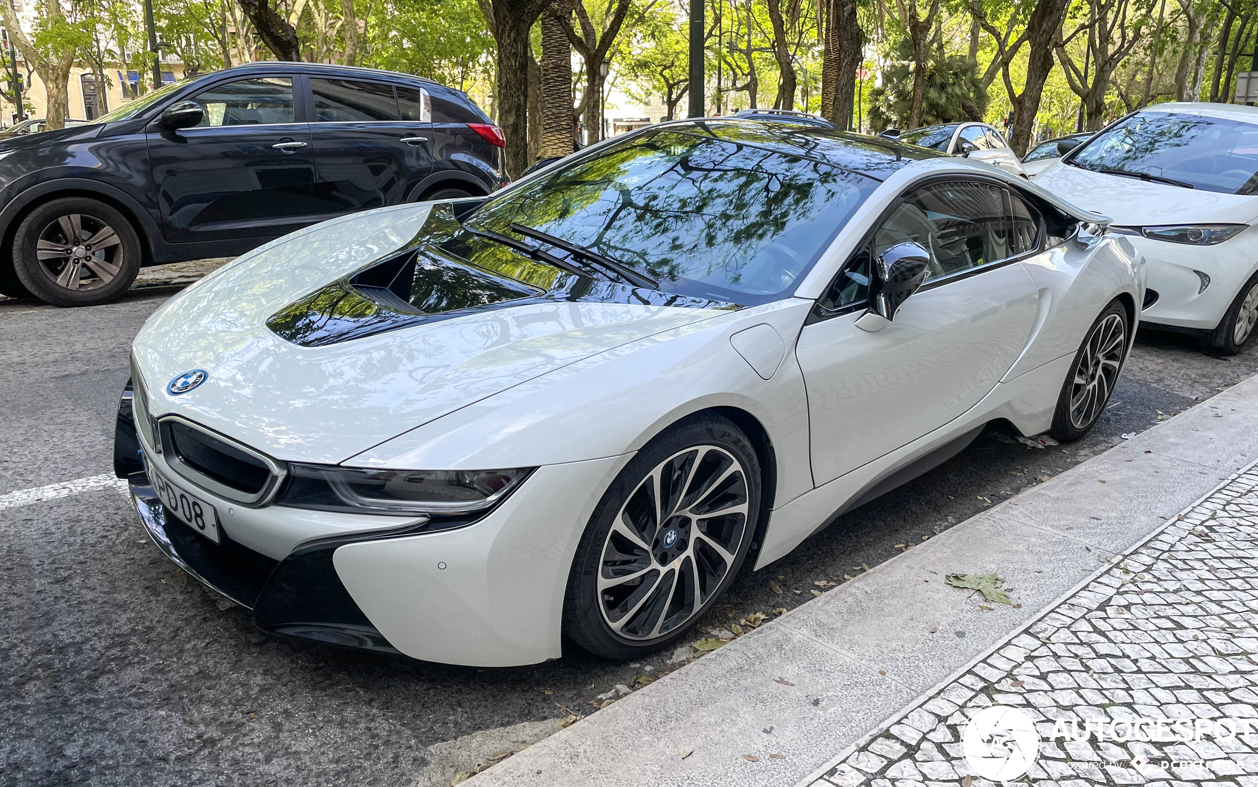 BMW i8