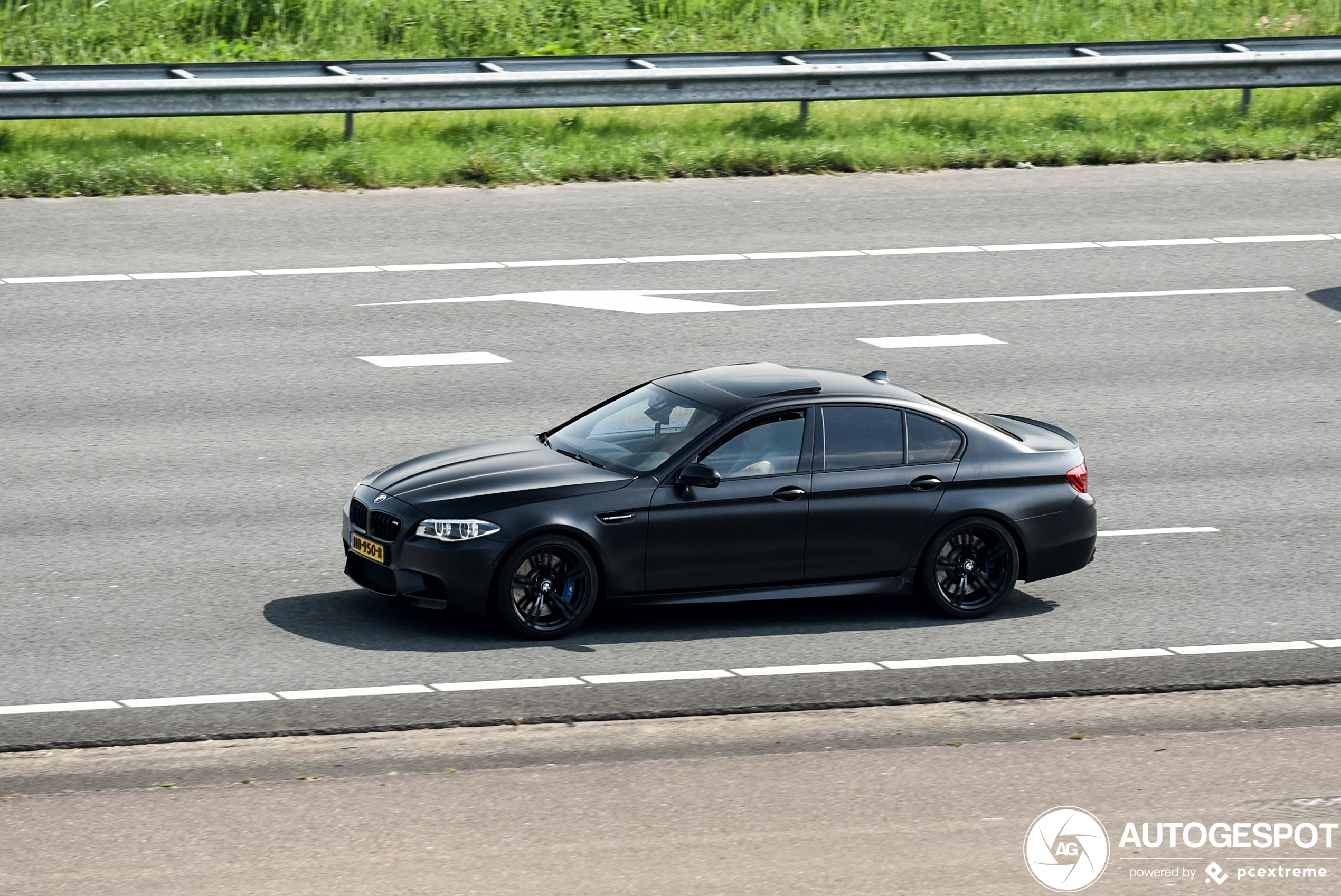 BMW M5 F10 2014