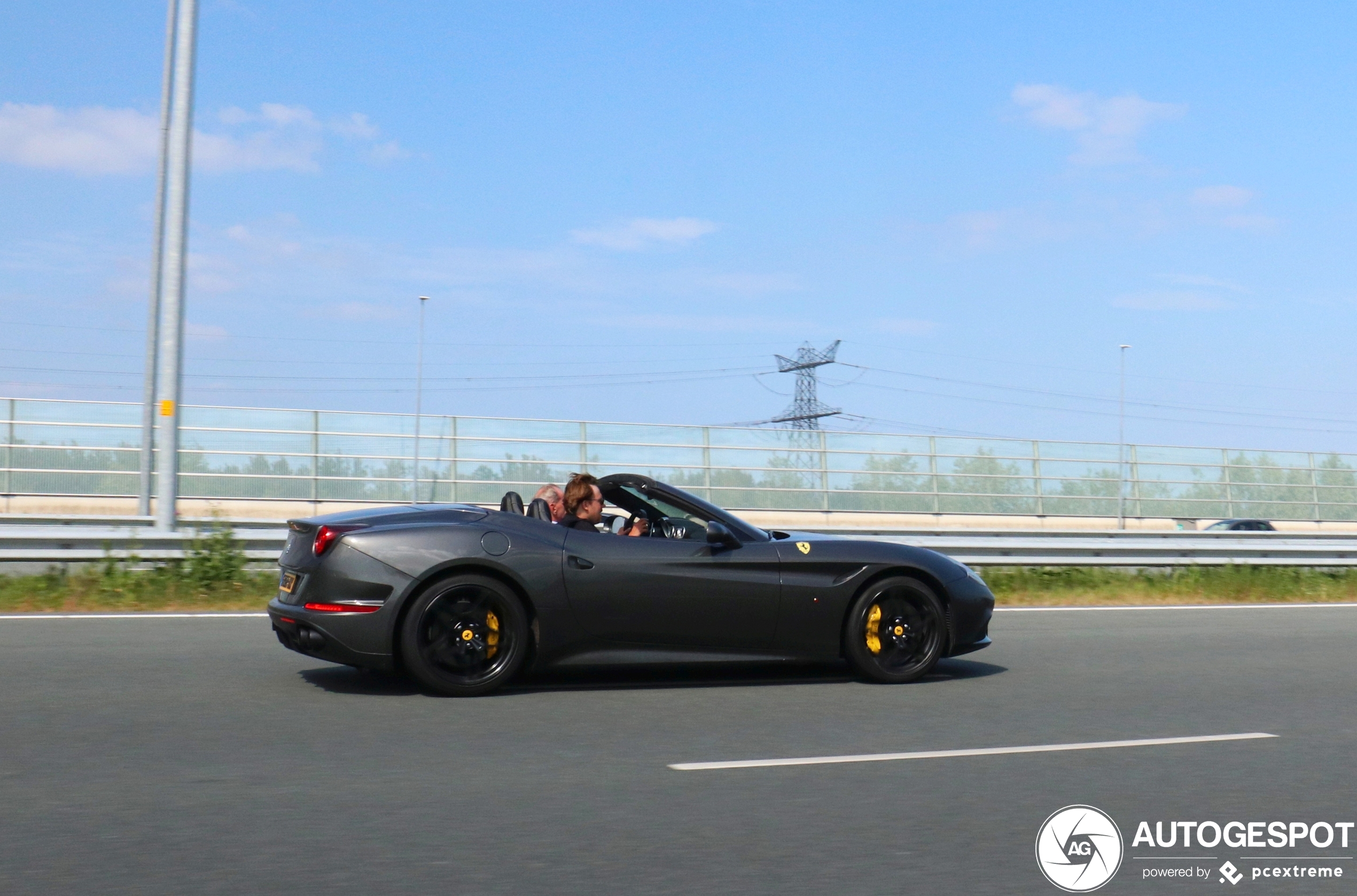 Ferrari California T