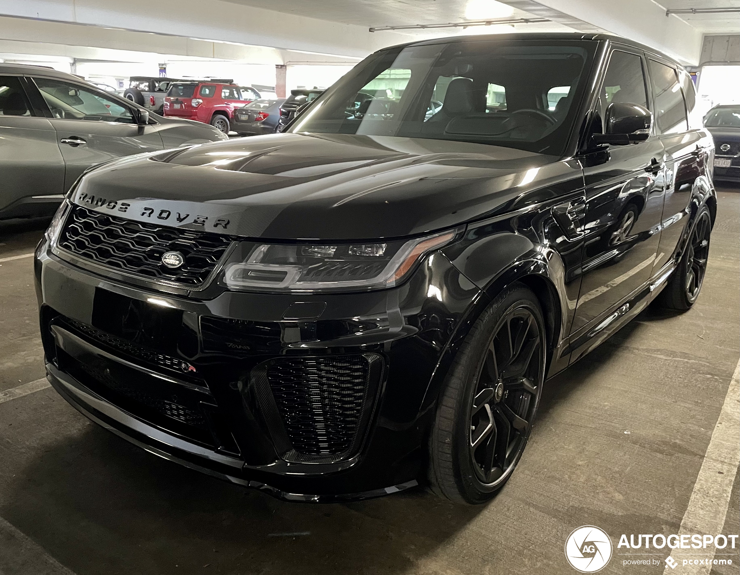 Land Rover Range Rover Sport SVR 2018 Carbon Edition