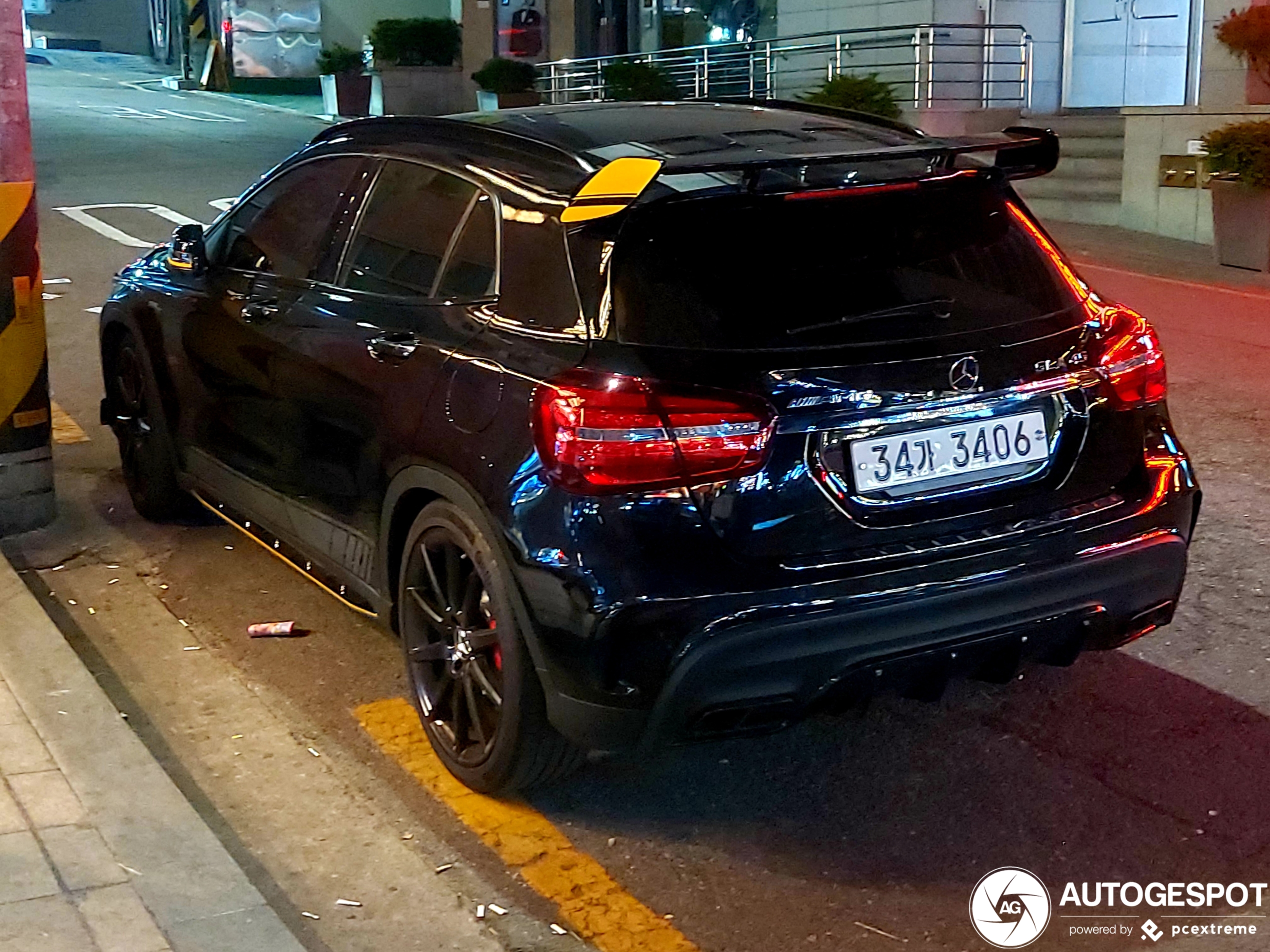 Mercedes-AMG GLA 45 X156 Yellow Night Edition