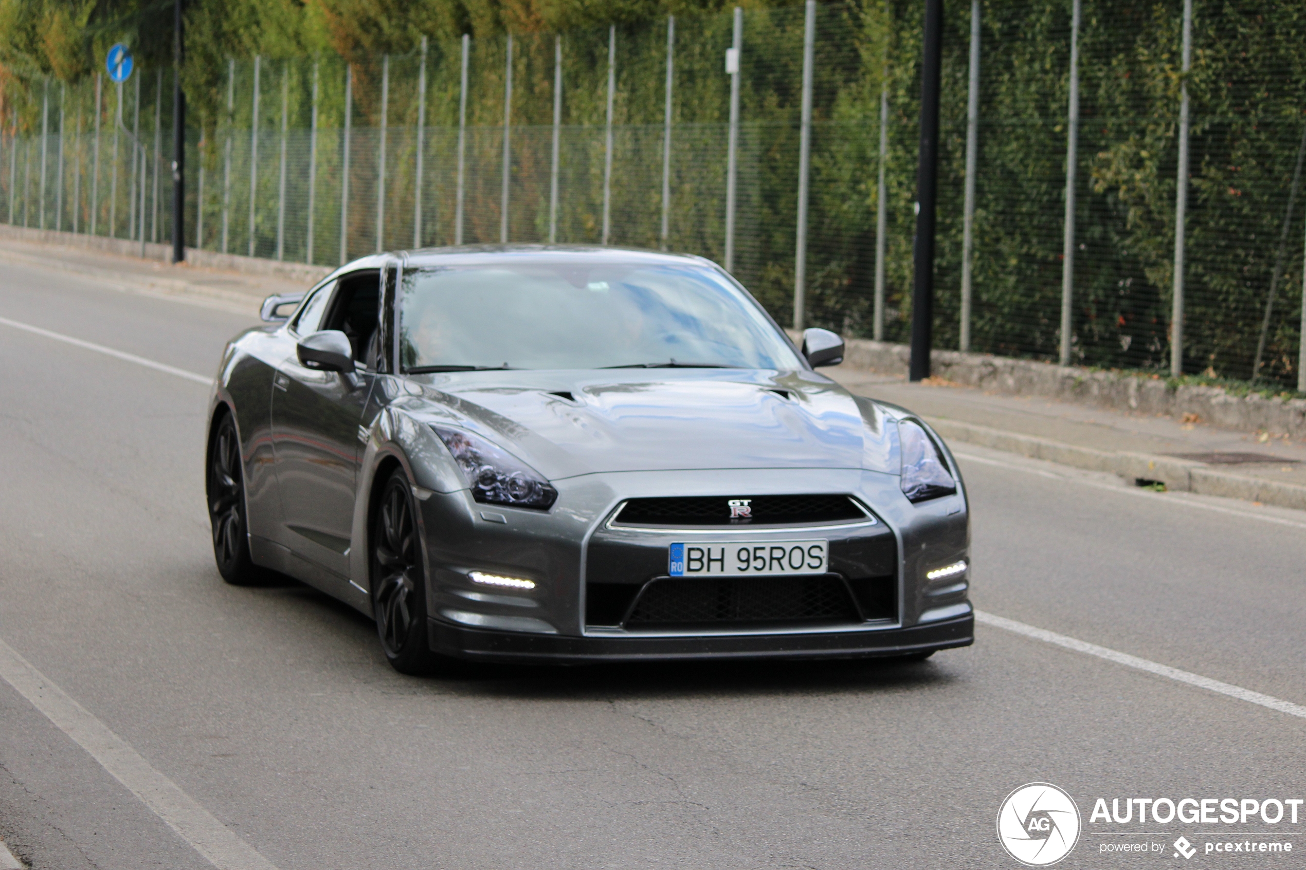 Nissan GT-R 2011