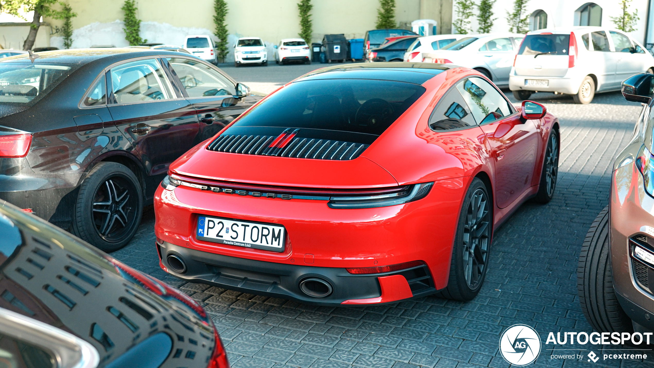 Porsche 992 Carrera 4S