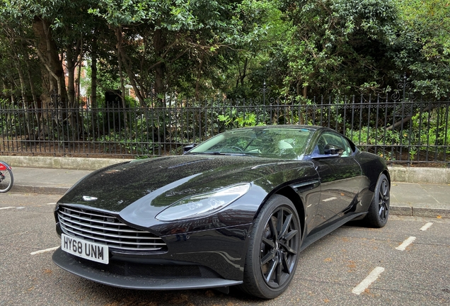 Aston Martin DB11