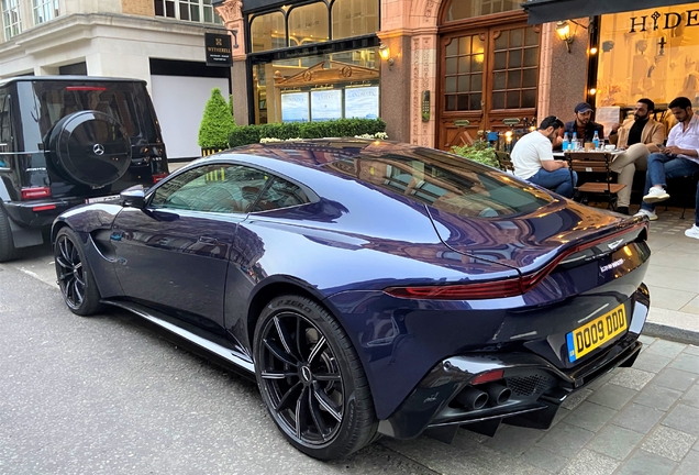 Aston Martin V8 Vantage 2018