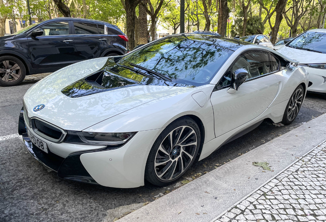 BMW i8