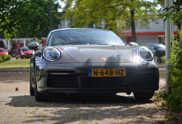 Porsche 992 Carrera 4S