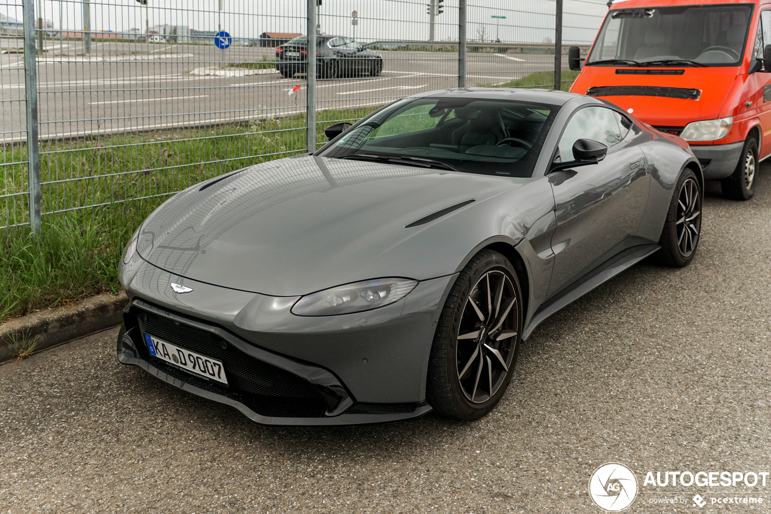 Aston Martin V8 Vantage 2018