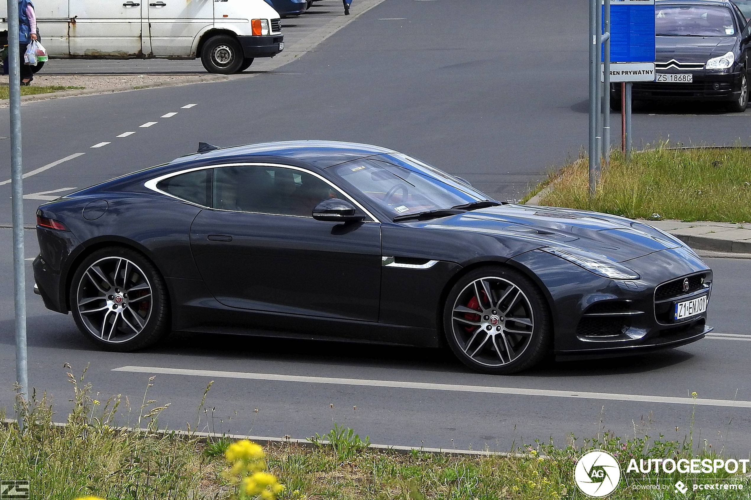 Jaguar F-TYPE R Coupé 2017