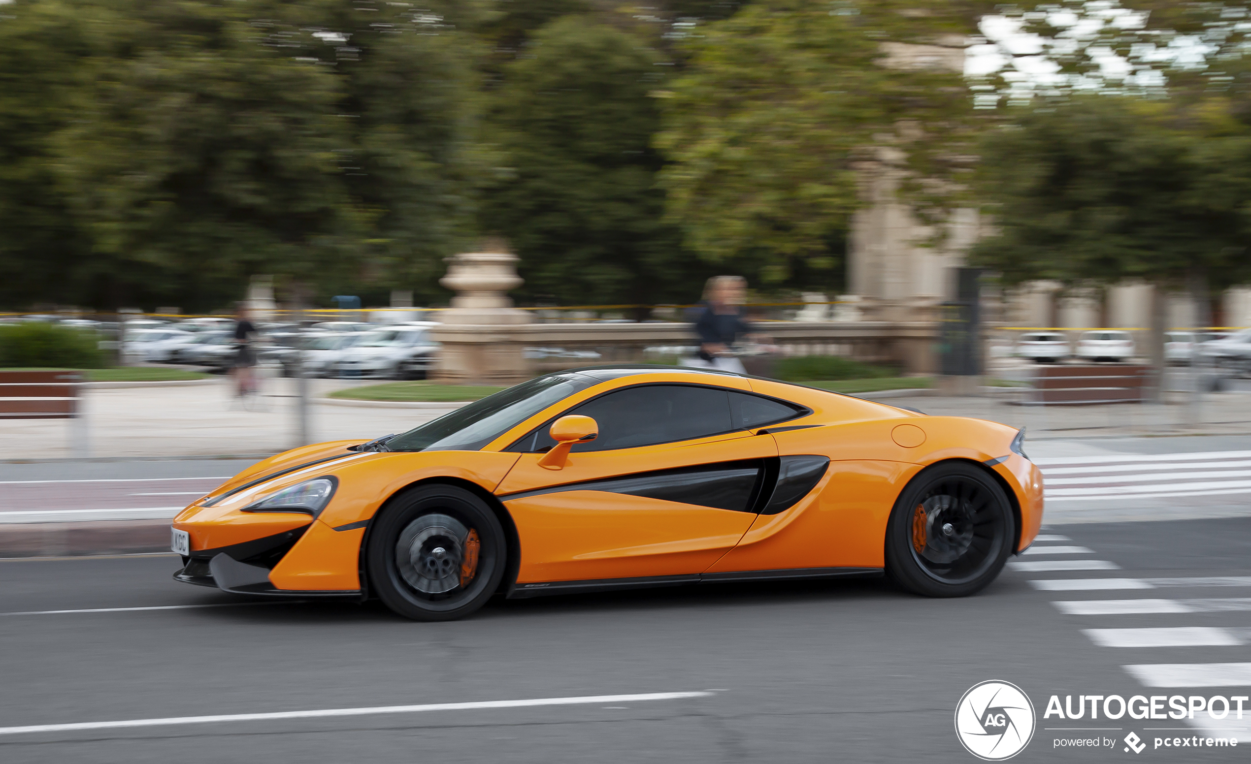 McLaren 570GT