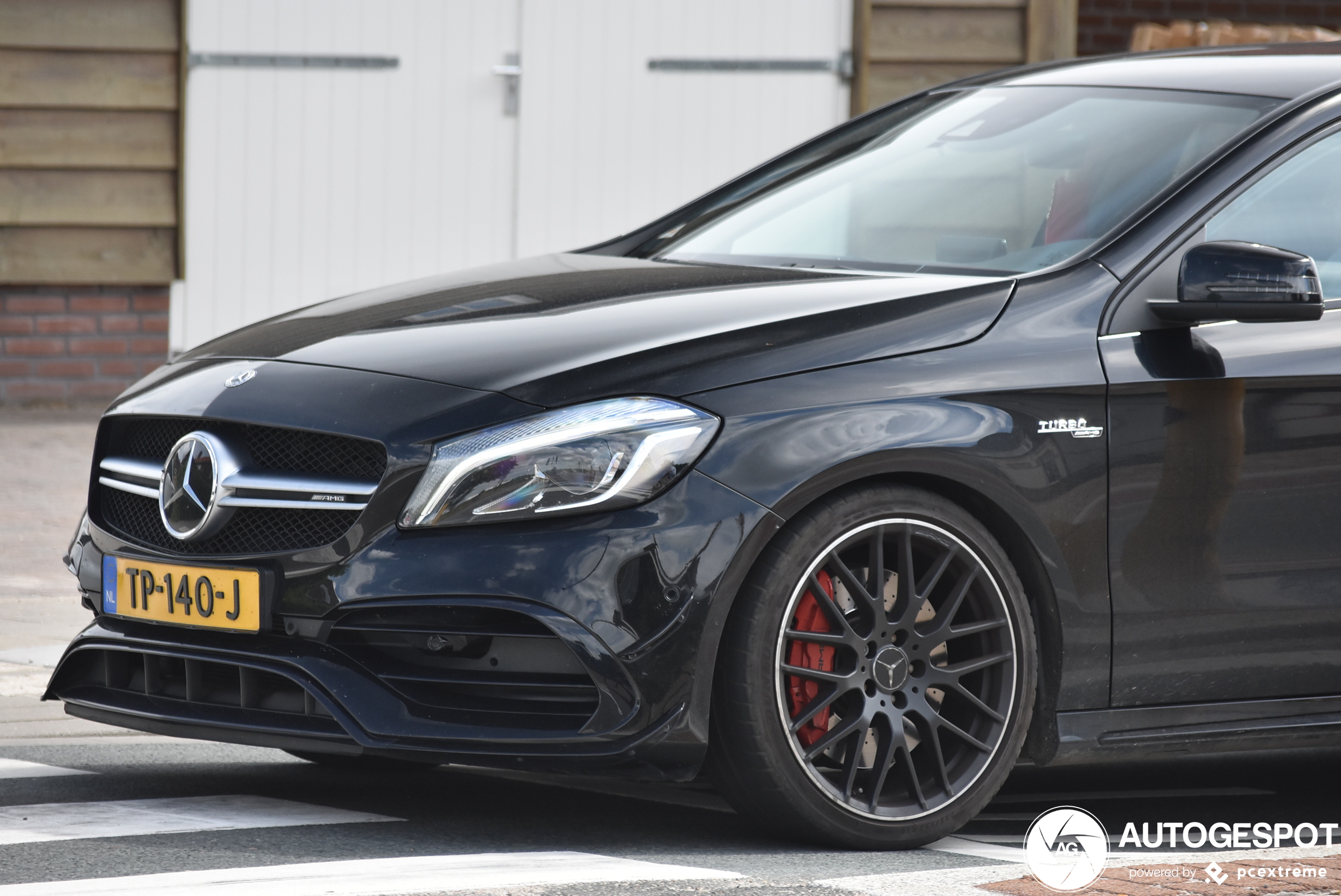 Mercedes-AMG A 45 W176 2015