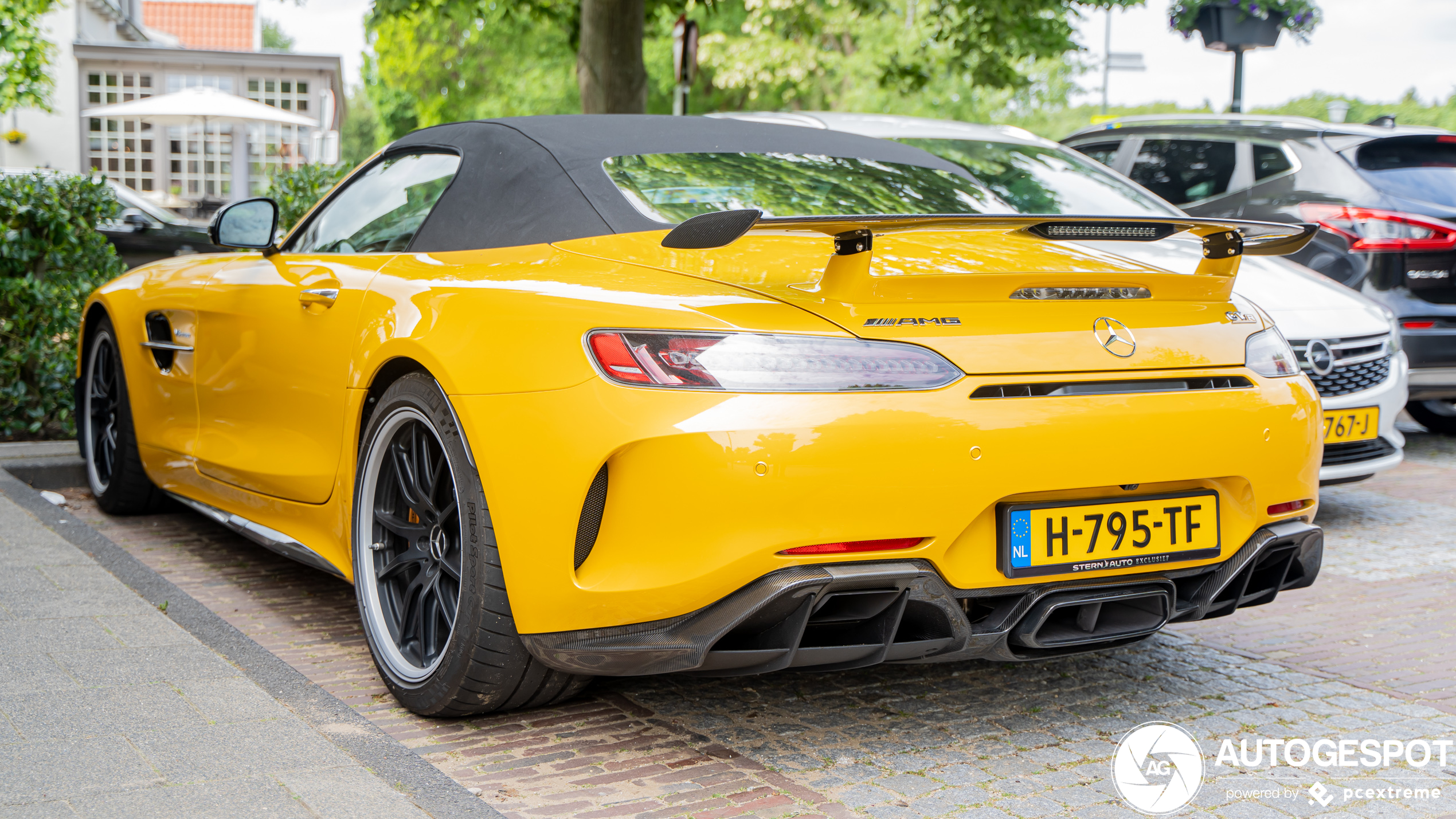 Mercedes-AMG GT R Roadster R190